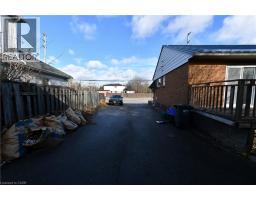 148 ONTARIO Street N - 9