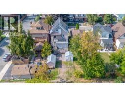 134 ROSSLYN Avenue N - 30