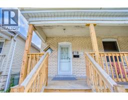 134 ROSSLYN Avenue N - 4