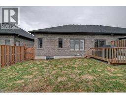15 MATHESON Crescent - 43