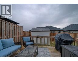 15 MATHESON Crescent - 46