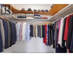 10 ELLEN Street E UnitNo. 808 - 27