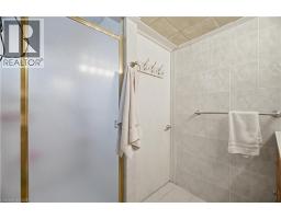 31 SUMMERCREST Drive - 40