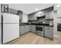 107 MONARCH WOODS Drive - 32