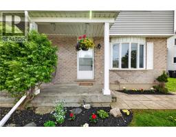 62 CATHERINE Street - 3