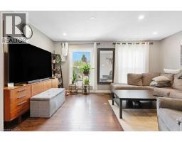 33 MEADOW WOODS Crescent - 10