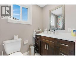 33 MEADOW WOODS Crescent - 13