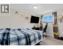 33 MEADOW WOODS Crescent - 14