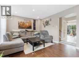 33 MEADOW WOODS Crescent - 3