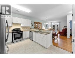 4324 BEVERLEY Crescent - 13