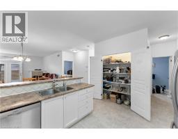 4324 BEVERLEY Crescent - 17
