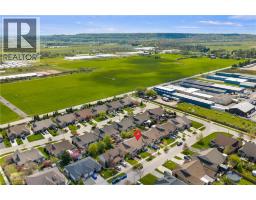 4324 BEVERLEY Crescent - 3