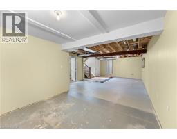 4324 BEVERLEY Crescent - 40