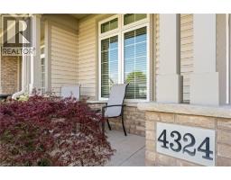 4324 BEVERLEY Crescent - 5