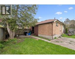 27 ROSEVIEW Avenue - 33