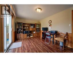34 WESTWOOD Crescent - 11