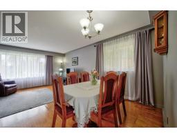 34 WESTWOOD Crescent - 19