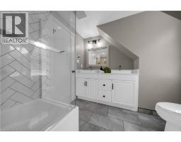 26 PEACHTREE Crescent - 16