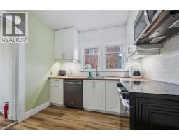 9 SPADINA Road E - 11