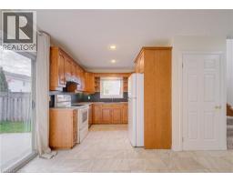 225 DARTMOOR Crescent - 10
