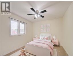 225 DARTMOOR Crescent - 16