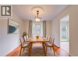 225 DARTMOOR Crescent - 9
