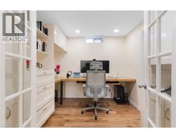 42 HANDORF Drive - 31