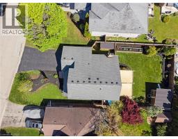 42 HANDORF Drive - 37