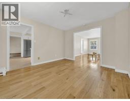 16 GLENNIE Court - 10