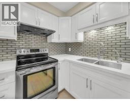 16 GLENNIE Court - 13