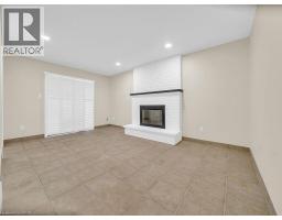 16 GLENNIE Court - 15