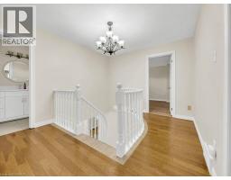 16 GLENNIE Court - 23