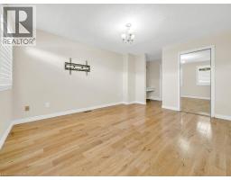 16 GLENNIE Court - 25