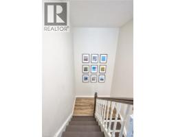 6 MARCON Court - 18