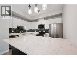 35 KINGSBURY Square UnitNo. 214 - 15