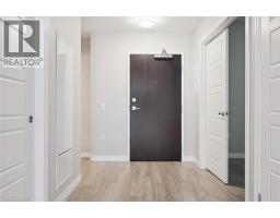 35 KINGSBURY Square UnitNo. 214 - 7