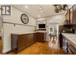 21 MILVERTON Close - 14