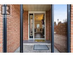 21 MILVERTON Close - 3