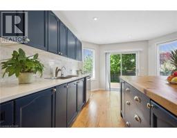 371 UNIVERSITY DOWNS Crescent - 14