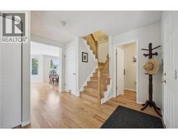 371 UNIVERSITY DOWNS Crescent - 7