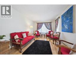 371 UNIVERSITY DOWNS Crescent - 8