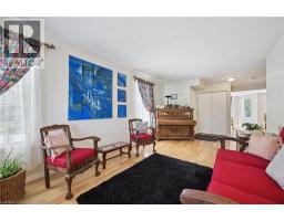 371 UNIVERSITY DOWNS Crescent - 9
