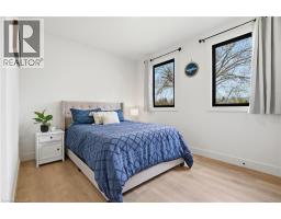 4642 ANDERSON Avenue - 31