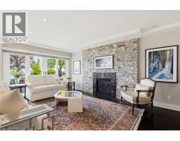97 LAKEVIEW Drive - 10