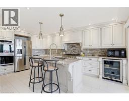 97 LAKEVIEW Drive - 12