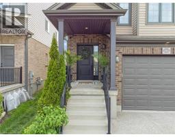 195 HARDCASTLE Drive - 3