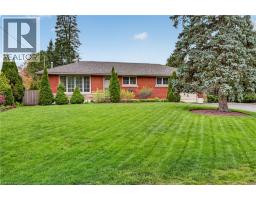 187 COUNCIL Crescent - 1