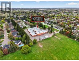 187 COUNCIL Crescent - 50