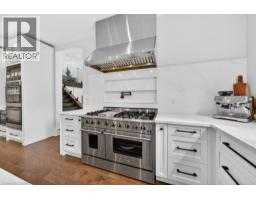 64 RAVINA Crescent - 10