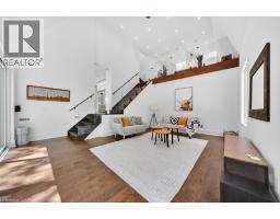 64 RAVINA Crescent - 20